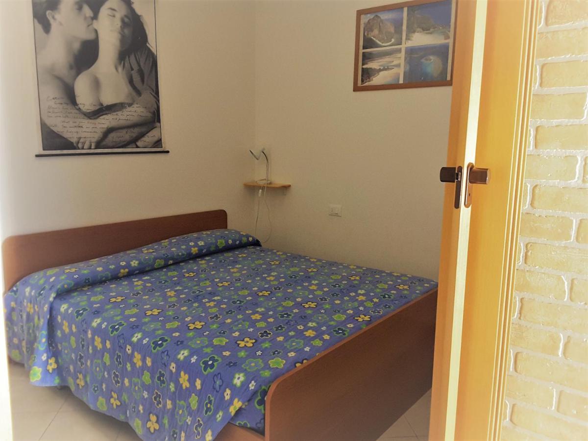 Iris 20 In Posizione Strategica, Indipendente, All'Interno Del Villaggio Dei Fiori Caorle Bagian luar foto